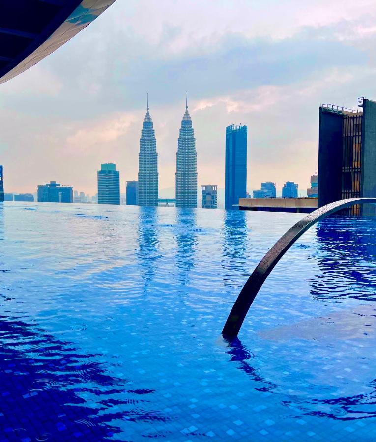 Crystal Suites At Eaton Klcc Kuala Lumpur Esterno foto